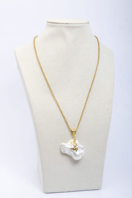 Colgante de Perla  natural de un Gran  perla barroca  4,3 cm AAA+ con fornitura plata de ley 925 Bañado en oro