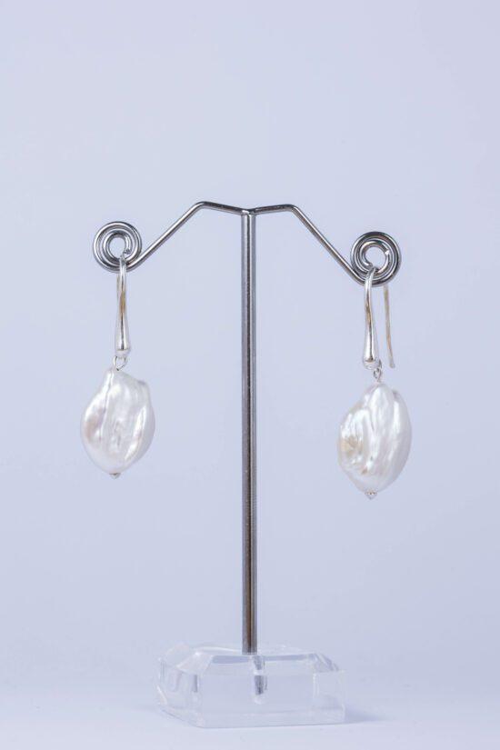 Pendiente Perla natural Barroca AAA+ 2,3cm con cierre de Plata 925