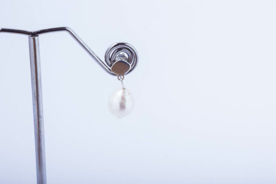 Pendiente Perla natural de agua dulce AAA+ lagrima-gota de agua con fornitura de plata 925 - Imagen 4