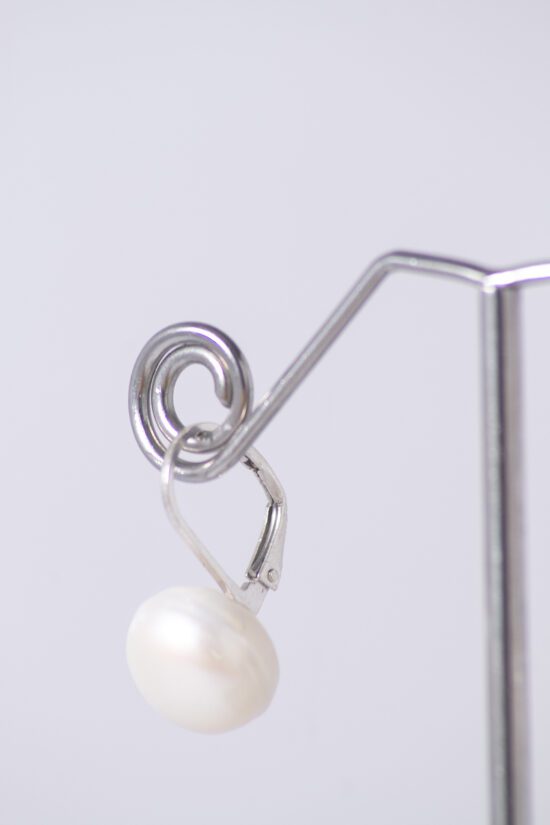 Pendiente Perla natural AA+ de agua dulce con  fornitura de Plata 925 cierre catalán 1,5cm - Imagen 2